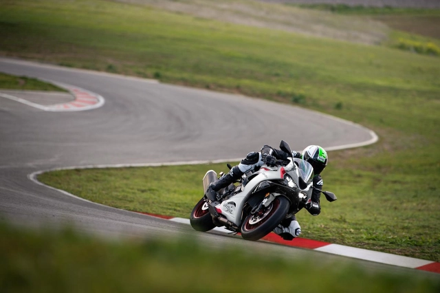 Kawasaki ninja zx-6r 2025 trình làng - cỗ máy supersport tầm trung đỉnh cao về diện mạo công nghệ - 4