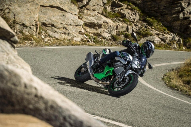 Kawasaki z7 hybrid 2025 ra mắt mang đột phá công nghệ khẳng định đẳng cấp mới của xe lai - 7