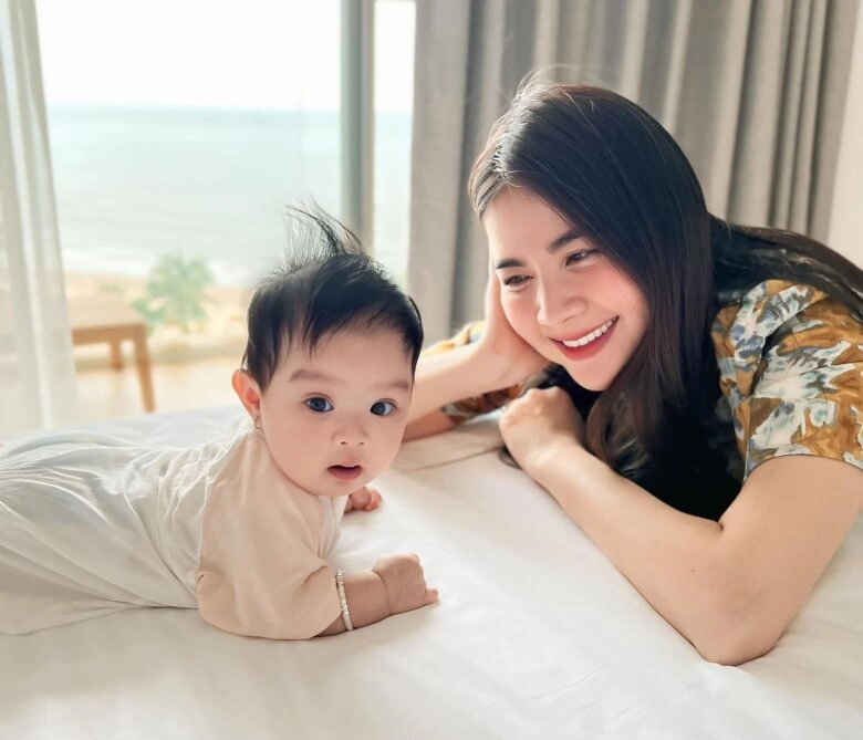 Kha ly mình chờ mòn mỏi 8 năm mổ 2 lần cắt bỏ buồng trứng mới mang thai con gái đầu lòng ở tuổi 39 - 10