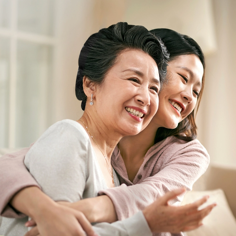 Khoảng cách vô hình giữa mẹ và con theo góc nhìn của người trẻ - 1