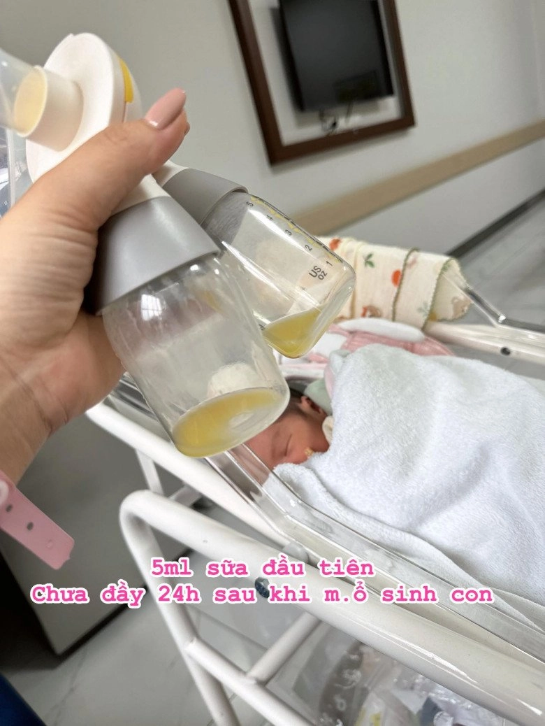 Khoe cảnh cho con bú ở viện dv thu quỳnh tiết lộ chửa ngực mách cách gọi sữa về tràn trề sau sinh - 2