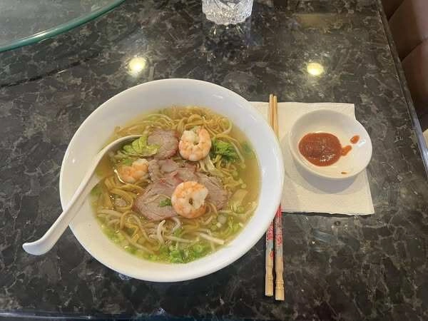 Không chỉ được mẹ chồng tặng biệt thự 46 tỷ nsưt ngọc huyền còn được bố chồng cưng chiều nấu ăn cho - 11