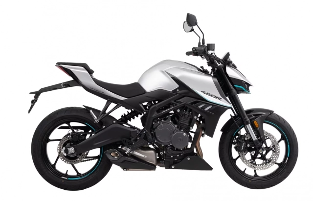 Kove 450r 2024 lộ diện bất ngờ với khối động cơ 4 xy-lanh - 4
