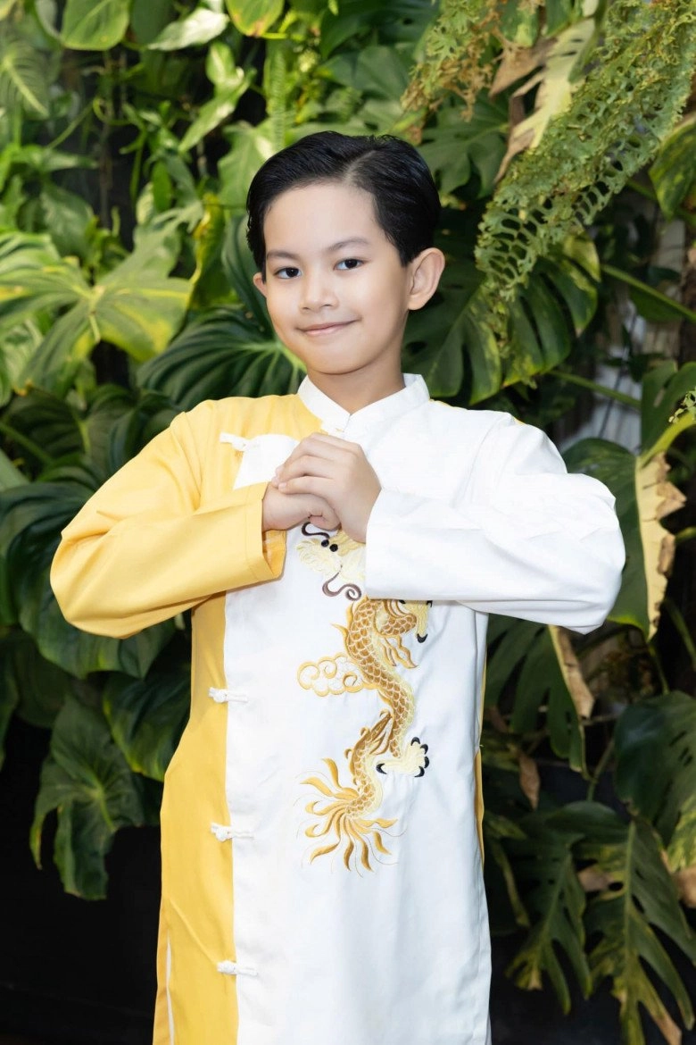 Kubi - anna nhà khánh thi phan hiển được báo trung quốc khen diện mạo xinh đẹp tài năng - 15