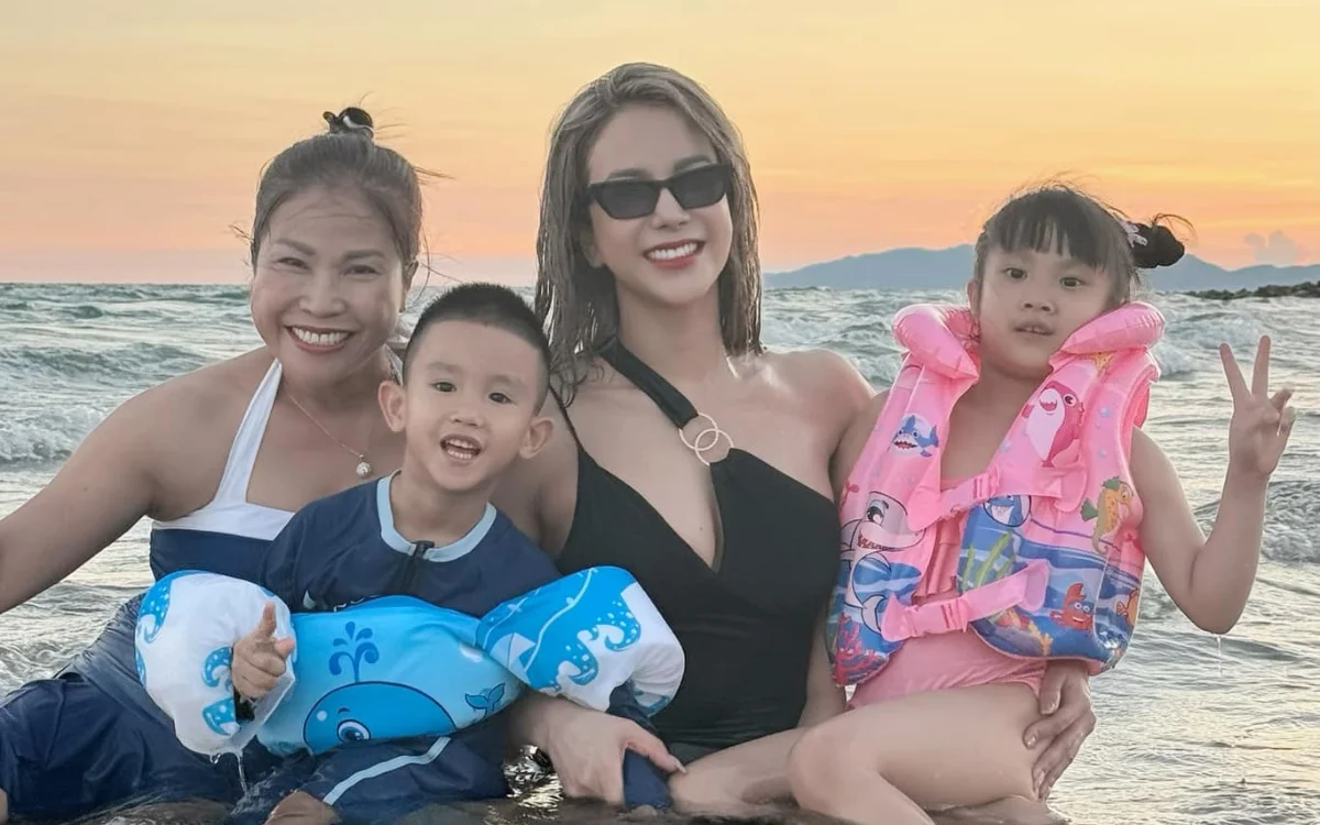 Làm mẹ đơn thân nữ dv rời biệt thự 100 tỷ đi bán hàng online nuôi con sống sang tự sắm nhẫn 3 tỷ - 5