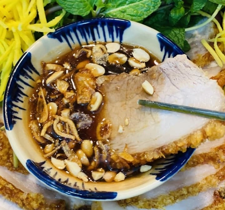 Làm thịt heo quay nhớ thực hiện bước này bì vàng ươm nổ đều lại giòn tan ăn đã miệng - 12