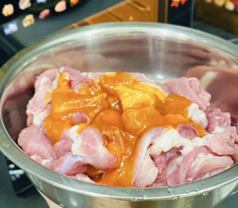 Làm thịt nướng xiên khi ướp thêm một thứ bột này ai cũng tưởng không ngon mà ngon không tưởng - 4