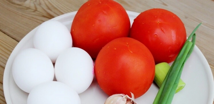 Làm trứng chưng cà chua cho tỉ lệ trứng với cà chua ra sao mới ngon cái nào cho trước cũng cực quan trọng nhưng nhiều người không biết - 1