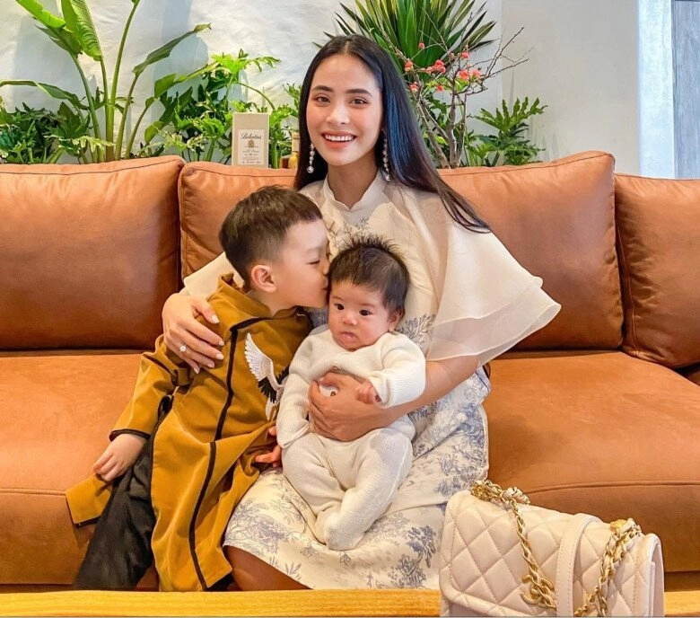 Lấy con trai cô hiệu trưởng văn thuỳ dương ca nương kiều anh sinh 2 con trai đặt tên rất đặc biệt - 3