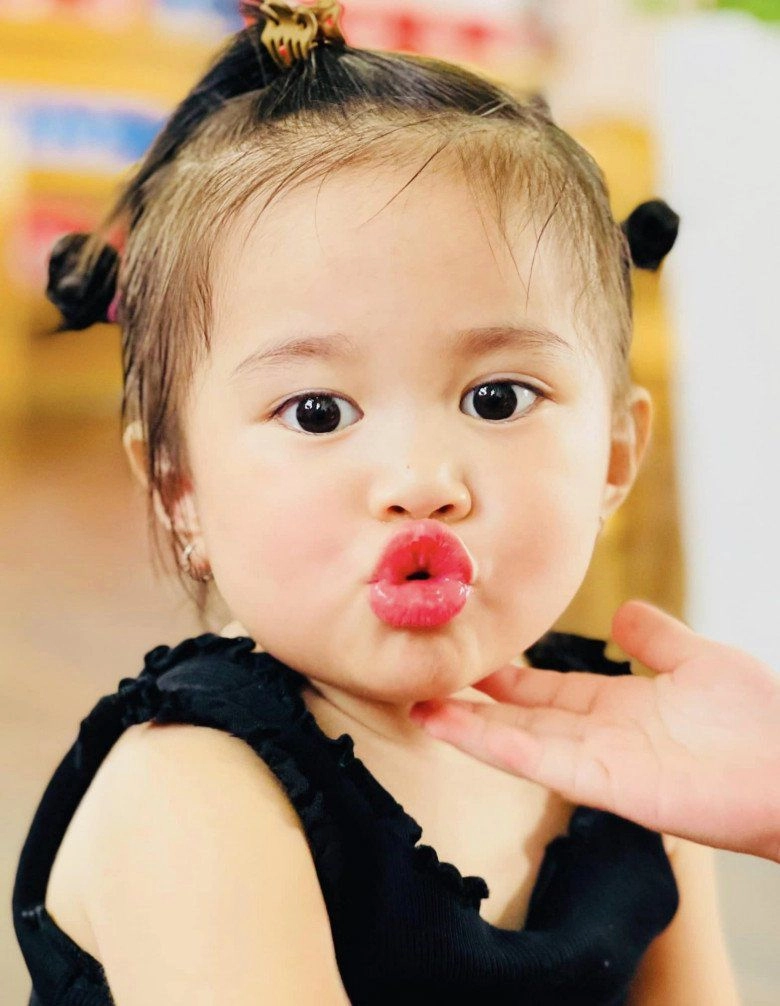 Lê dương bảo lâm bị chỉ trích vì dùng tiền quyền lấy đồ người khác cho con gái phải lên tiếng xin lỗi - 11