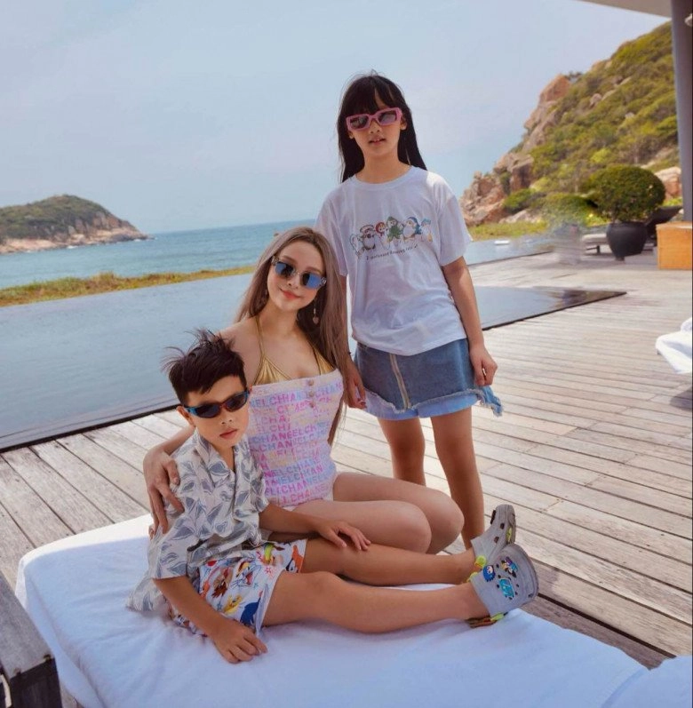 Lên chức mẹ 2 con võ hạ trâm được chồng ấn độ cưng chiều bế bụng bầu đưa ái nữ đi du lịch hè khắp nơi - 11