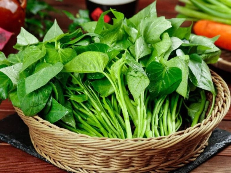 Loại rau xưa chỉ cho lợn ăn nay thành đặc sản được ưa chuộng ở thành phố xào hay làm bánh đều ngon - 2