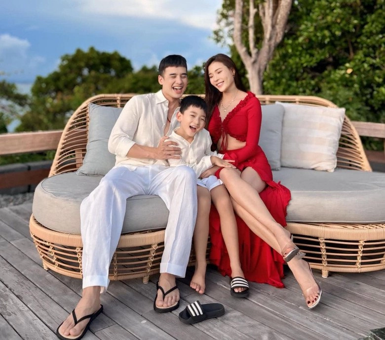 Lương thế thành 1m8 thuý diễm 1m7 con trai quốc tịch mỹ gây chú ý với đôi chân dài ngoằng - 1