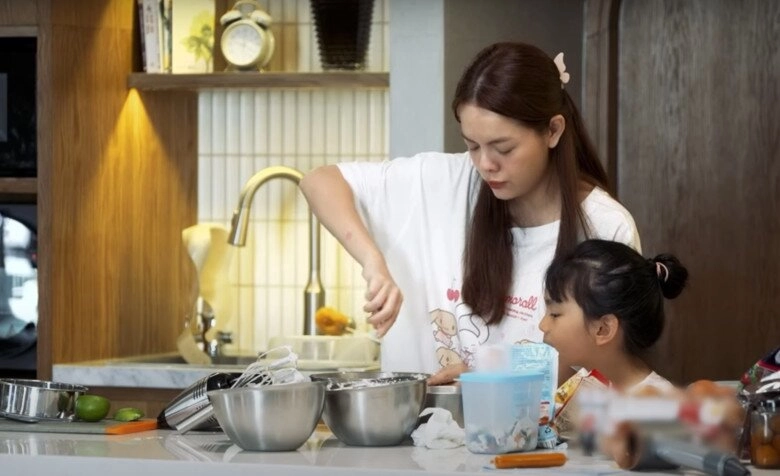 Mâm cơm nhà dân dã của phạm quỳnh anh làm cô tự thốt lên ui cha nhức cái nách - 8