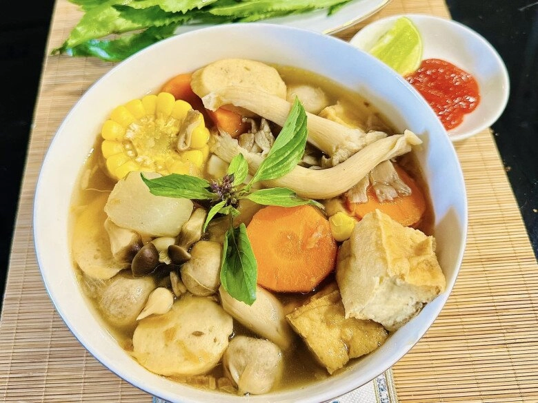 mc giàu nhất việt nam nấu món dân dã nhìn hình thôi cũng đã phát ra mùi thơm rồi - 4