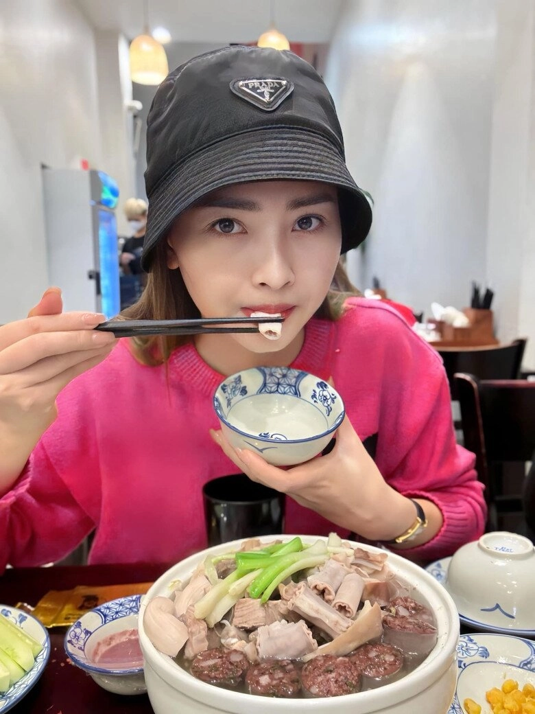 Mc vtv hì hục cả buổi để nấu món canh ngon ngọt cho người yêu kém tuổi là hoàng tử bóng đá việt nam - 7