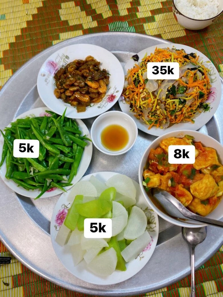 Mẹ 3 con mê nấu ăn tự làm kênh tiktok lan tỏa những bữa cơm nhà giá trung bình 30-50k - 10