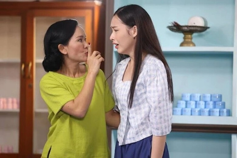 Mẹ chồng tố bảo mẫu làm hại con biết sự thật tôi tăng lương cho cô ấy bảo mẹ về quê - 2