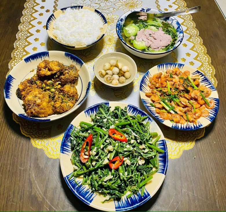 Mẹ đảm khoe loạt mâm cơm nhà vừa ngon lại dễ nấu chồng nói nấu thế này bảo sao không mập - 2