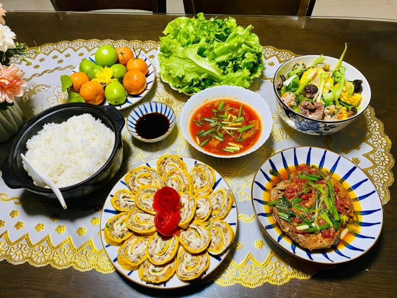 Mẹ đảm khoe loạt mâm cơm nhà vừa ngon lại dễ nấu chồng nói nấu thế này bảo sao không mập - 4