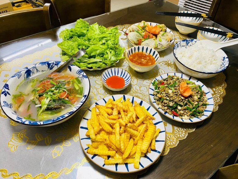 Mẹ đảm khoe loạt mâm cơm nhà vừa ngon lại dễ nấu chồng nói nấu thế này bảo sao không mập - 17