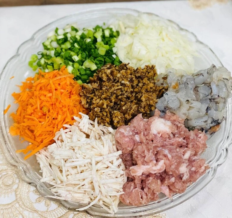 Mẹ đảm làm nem rán kiểu miền nam không cần đến trứng nhưng vẫn giòn ngon nhân kết dính như thường - 2