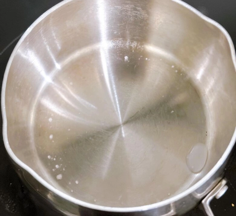 Mẹ đảm mách cách đổ bánh xèo bằng chảo inox không bị dính mẹo pha bột giòn tan 10 cái như 10 - 2
