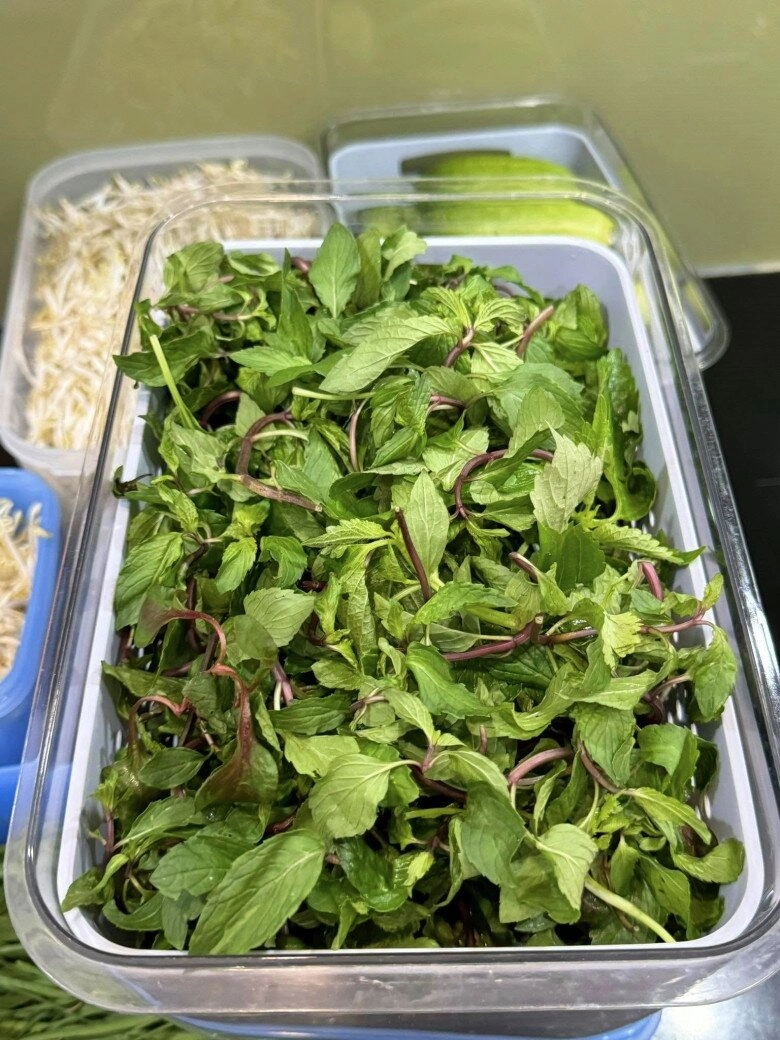 Mẹ đảm nghiện đồ quê tháng nào cũng được bố mẹ gửi đồ đầy ắp tủ chia sẻ cách bảo quản thực phẩm cả tháng vẫn ngon - 4