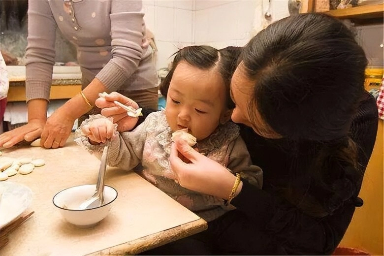 mẹ ơi con không muốn ngủ đứa trẻ 3 tuổi bị mẹ ép ngủ trưa và sau đó thì không bao giờ tỉnh dậy - 3