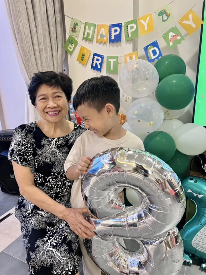 Mẹ ruột đại gia của ốc thanh vân hết cưng con gái lại chiều đàn cháu ngoại vung hết tiền nuôicả gia đình - 3
