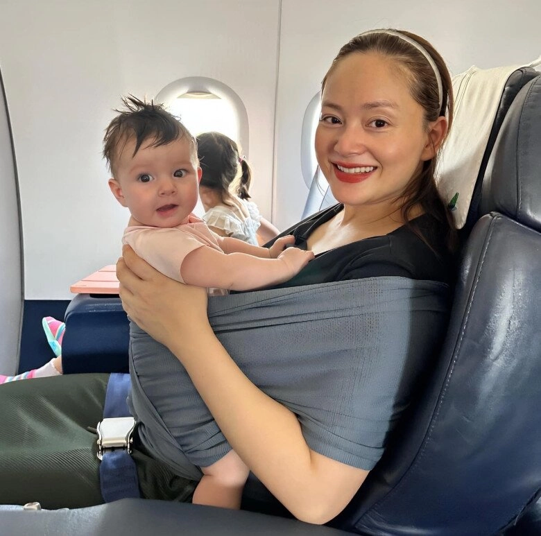 Mia con gái diễn viên lan phương mới 6 tháng đã biết đứng bụ bẫm cứng cáp khiến hội mẹ bỉm mê đắm - 6