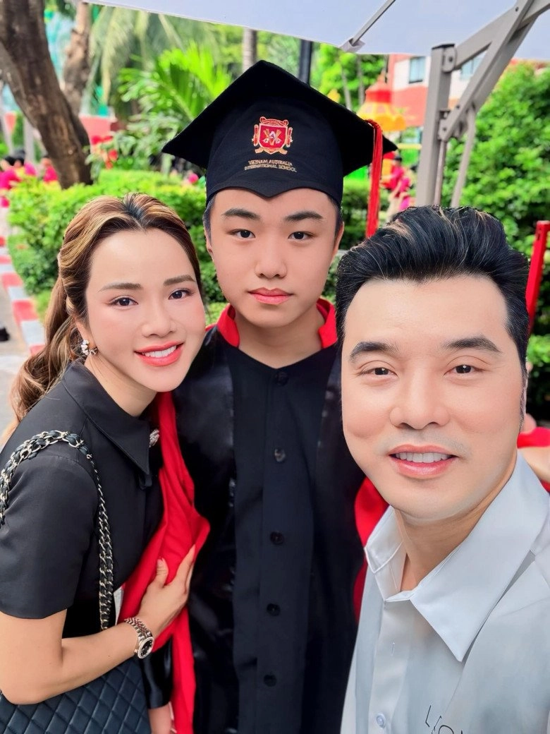 Mới 8 tuổi con trai ưng hoàng phúc đã bộc lộ khả năng của một ngôi sao dự sẽ nối nghiệp của bố - 4