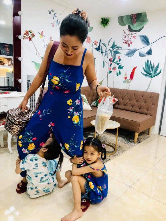 Mỹ nhân nhật ký vàng anh vân hugo u40 làm mẹ 4 con cảnh ở nhà chăm con không lung linh như ảnh mạng - 12