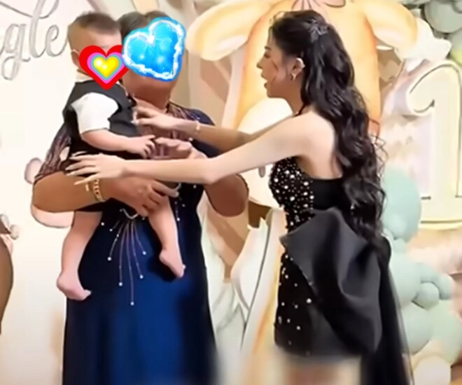 Nam ca sĩ việt lên tiếng chuyện con dâu hotgirl 2k bị mẹ chồng gạt tay không cho bế cháu nội trong tiệc thôi nôi - 1