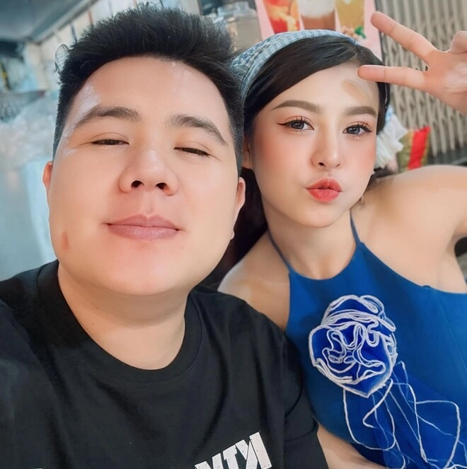 Nam ca sĩ việt lên tiếng chuyện con dâu hotgirl 2k bị mẹ chồng gạt tay không cho bế cháu nội trong tiệc thôi nôi - 6