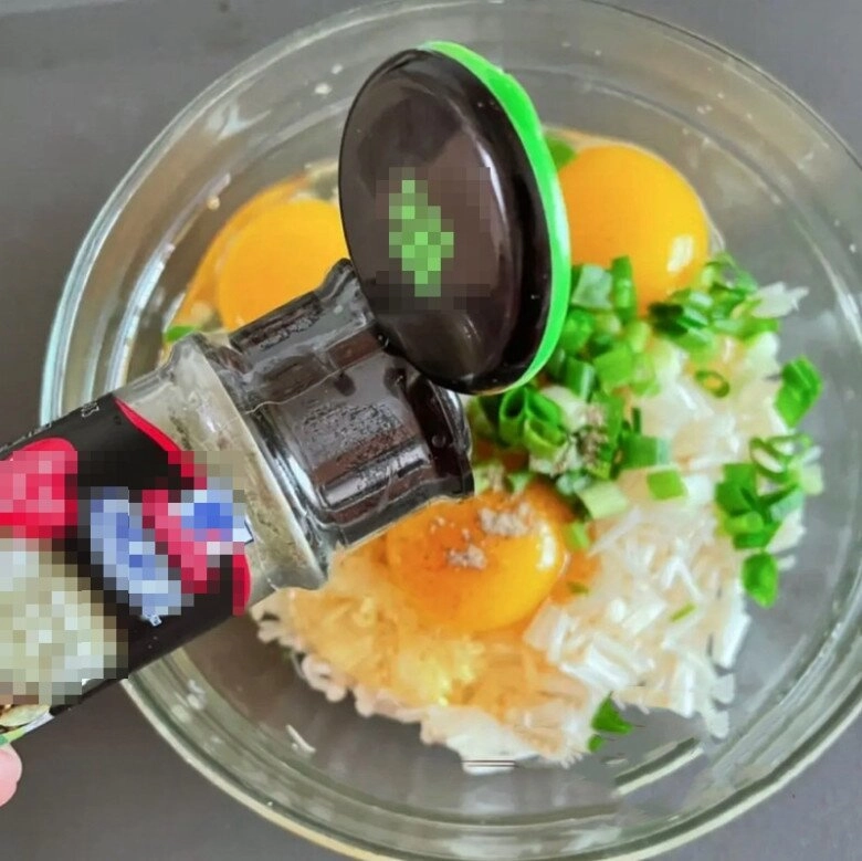 Nấm kim châm đâu chỉ để nhúng lẩu hay nấu canh làm kiểu này được món ăn sáng vừa ngon lại bổ canxi tăng nhiều lần - 3
