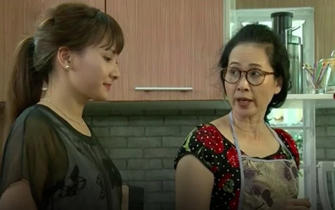 Nắng nóng tôi bật điều hòa suốt đêm cho con ngủ sáng hôm sau ngỡ ngàng khi thấy hành động của mẹ chồng - 2