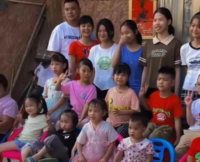 Nghỉ hè 22 cháu về quê có ngày ông bà tốn 25kg gạo - 2