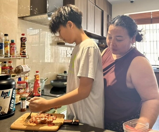 Người giúp việc 16 năm chăm con cho ốc thanh vân giờ được con trai nhà chủ chăm sóc lại yêu quý hơn cả mẹ ruột - 5