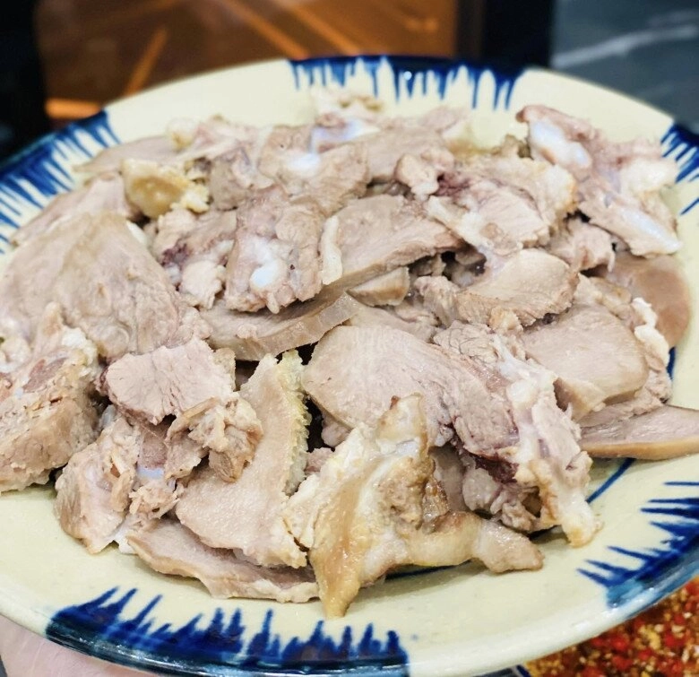 Nộm lưỡi heo thơm ngon giòn sần sật làm bữa cơm bớt ngán - 5