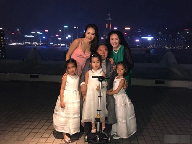 Nữ diễn viên từng bị chỉ trích vì lấy chồng khuyết tật làm mẹ nuôi 3 con gái trong biệt thự 1000 tỷ ai cũng nể - 2