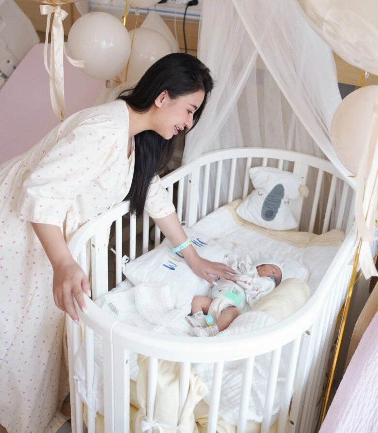 Nữ nhiếp ảnh gia việt gây sốt với loạt clip siêu xe sắc vóc bốc lửa dân tình ngã ngửa không ngờ là gái một con - 4