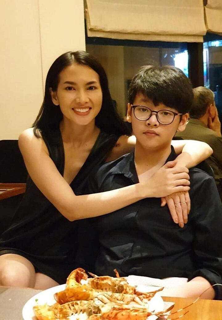 Nữ sinh gây sốt mạng xã hội khi ủng hộ mặt trận tổ quốc việt nam 50 triệu hoá ra là mẹ đơn thân u50 - 5