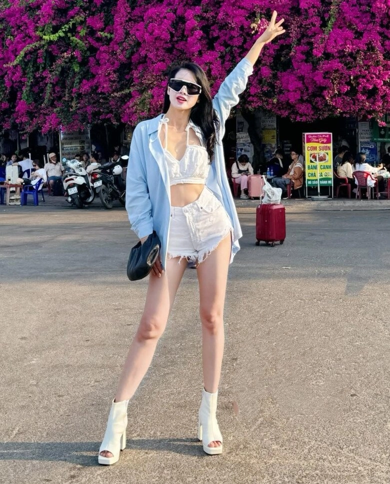 Nữ sinh gây sốt mạng xã hội khi ủng hộ mặt trận tổ quốc việt nam 50 triệu hoá ra là mẹ đơn thân u50 - 11