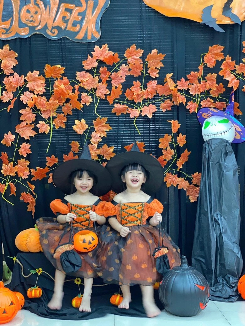 Ở cữ khi vừa sinh con trai sau 3 lần có con gái vân trang vẫn dậy sớm hoá trang halloween cực đỉnh cho 3 công chúa đến trường - 7