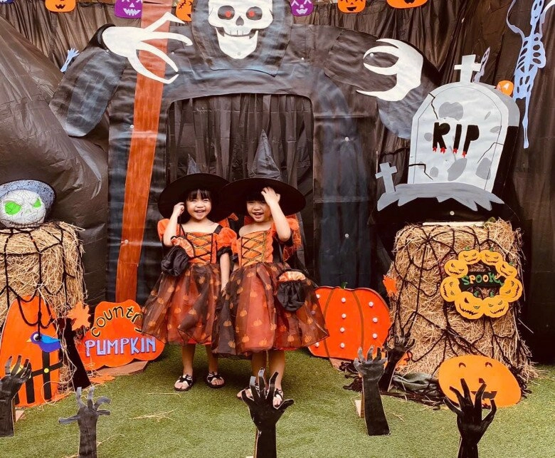 Ở cữ khi vừa sinh con trai sau 3 lần có con gái vân trang vẫn dậy sớm hoá trang halloween cực đỉnh cho 3 công chúa đến trường - 8