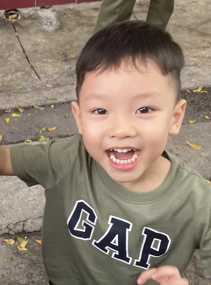 Phan đinh tùng xưa đầu trọc nay bỗng đầy tóc phản ứng của con trai mới dở khóc dở cười - 4