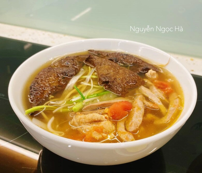 Phở gan cháy đen thùi lùi nhưng là đặc sản đất quan họ ăn một miếng là mê cả đời - 5