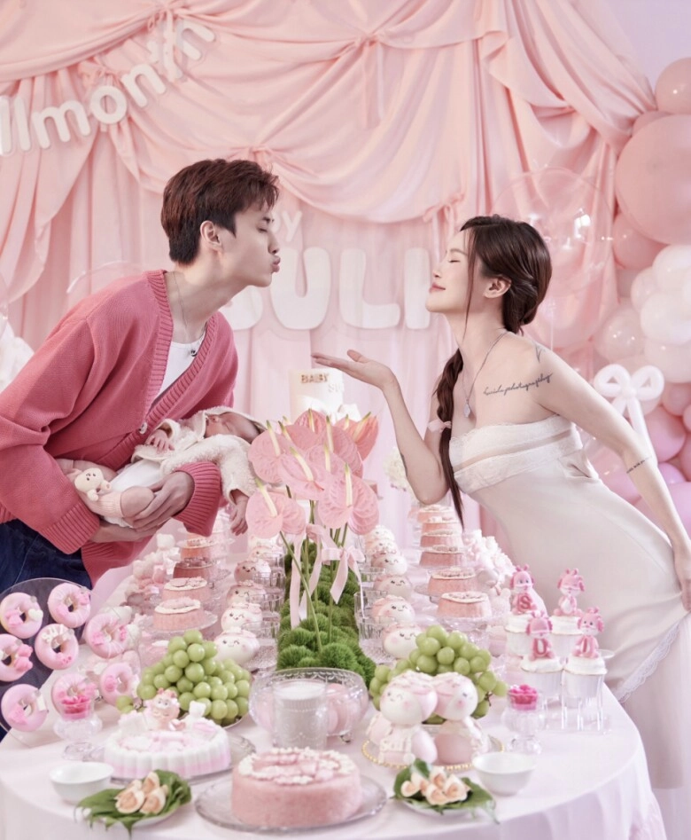 Phú bà việt sinh con thứ 2 với hot boy kém 9 tuổi làm tiệc đầy tháng cho ái nữ tuyệt đẹp hơn nhiều sao vbiz - 4