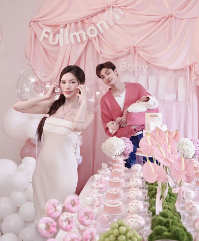 Phú bà việt sinh con thứ 2 với hot boy kém 9 tuổi làm tiệc đầy tháng cho ái nữ tuyệt đẹp hơn nhiều sao vbiz - 5